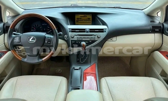 Buy Used Lexus RX 330 White Car in Chbar Mon in Kampong Speu Province Buy Used Lexus RX 330 White Car in Chbar Mon in Kampong Speu Province