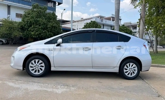 Buy Used Toyota Prius Other Car in Kampot in Kampot Province Buy Used Toyota Prius Other Car in Kampot in Kampot Province