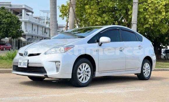 Buy Used Toyota Prius Other Car in Kampot in Kampot Province Buy Used Toyota Prius Other Car in Kampot in Kampot Province