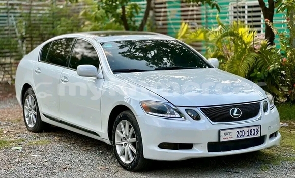 Buy Used Lexus LX 450 White Car in Bavet in Svay Rieng Province Buy Used Lexus LX 450 White Car in Bavet in Svay Rieng Province