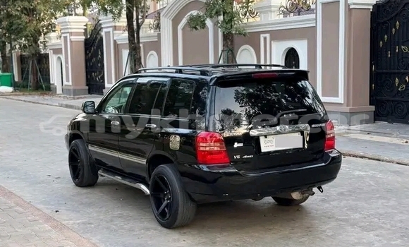 Buy Used Toyota Highlander Black Car in Cheom Ksan in Preah Vihear Province Buy Used Toyota Highlander Black Car in Cheom Ksan in Preah Vihear Province