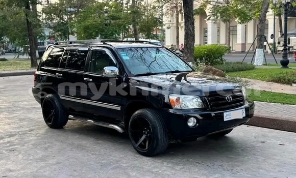 Buy Used Toyota Highlander Black Car in Cheom Ksan in Preah Vihear Province Buy Used Toyota Highlander Black Car in Cheom Ksan in Preah Vihear Province