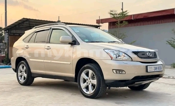 Buy Used Lexus RX 330 Other Car in Kampong Chhnang in Kampong Chhnang Province Buy Used Lexus RX 330 Other Car in Kampong Chhnang in Kampong Chhnang Province