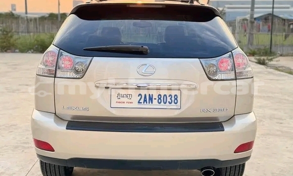 Buy Used Lexus RX 330 Other Car in Kampong Chhnang in Kampong Chhnang Province Buy Used Lexus RX 330 Other Car in Kampong Chhnang in Kampong Chhnang Province