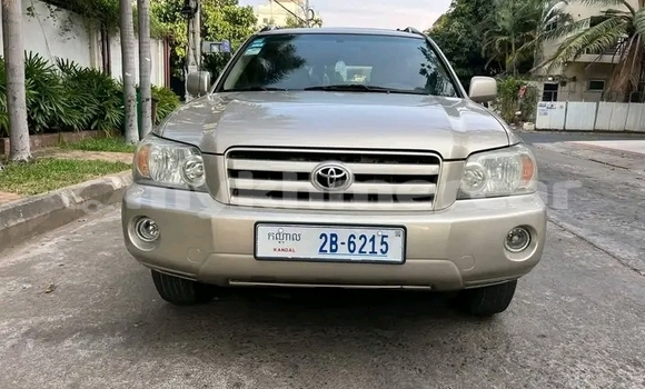 Buy Used Toyota Highlander Other Car in Chbar Mon in Kampong Speu Province Buy Used Toyota Highlander Other Car in Chbar Mon in Kampong Speu Province