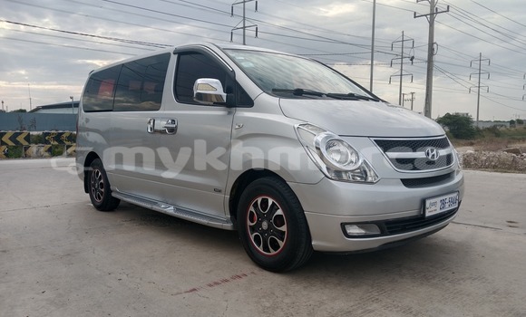 Buy Used Hyundai Starex Other Car in Phnom Penh in Phnom Penh Buy Used Hyundai Starex Other Car in Phnom Penh in Phnom Penh