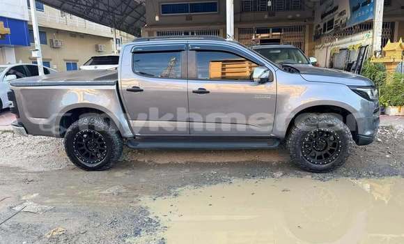 Buy Used Chevrolet Colorado Other Car in Phnom Penh in Phnom Penh Buy Used Chevrolet Colorado Other Car in Phnom Penh in Phnom Penh