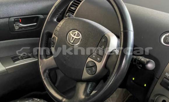 Buy Used Toyota Prius Other Car in Phnom Penh in Phnom Penh Buy Used Toyota Prius Other Car in Phnom Penh in Phnom Penh