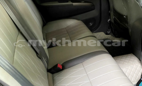 Buy Used Toyota Prius Other Car in Phnom Penh in Phnom Penh Buy Used Toyota Prius Other Car in Phnom Penh in Phnom Penh