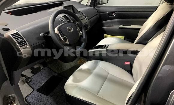 Buy Used Toyota Prius Other Car in Phnom Penh in Phnom Penh Buy Used Toyota Prius Other Car in Phnom Penh in Phnom Penh