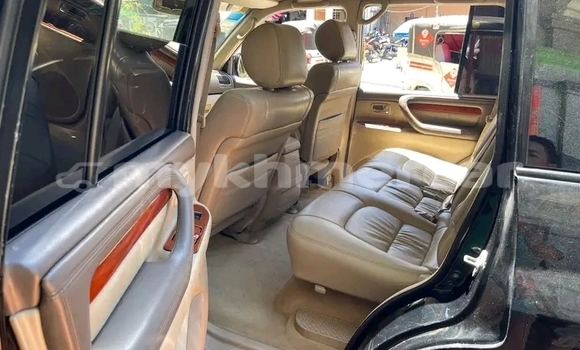 Acheter Occasion Voiture Lexus LX 450 Noir à Chbar Mon, Kampong Speu Province Acheter Occasion Voiture Lexus LX 450 Noir à Chbar Mon, Kampong Speu Province