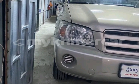 Acheter Occasion Voiture Toyota Highlander Autre à Chbar Mon, Kampong Speu Province Acheter Occasion Voiture Toyota Highlander Autre à Chbar Mon, Kampong Speu Province