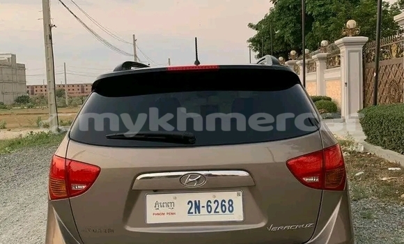 Buy Used Hyundai ix55 Other Car in Chbar Mon in Kampong Speu Province Buy Used Hyundai ix55 Other Car in Chbar Mon in Kampong Speu Province