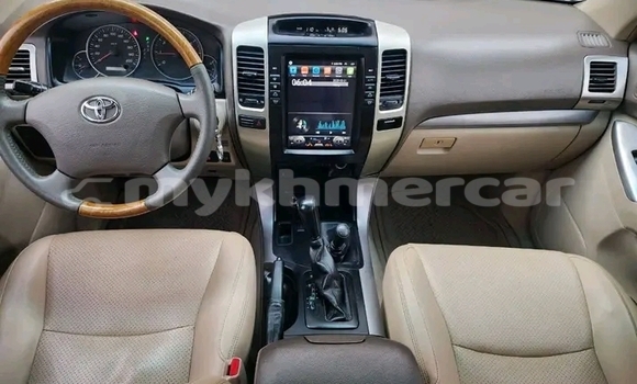 Buy Used Toyota Land Cruiser Prado White Car in Chbar Mon in Kampong Speu Province Buy Used Toyota Land Cruiser Prado White Car in Chbar Mon in Kampong Speu Province