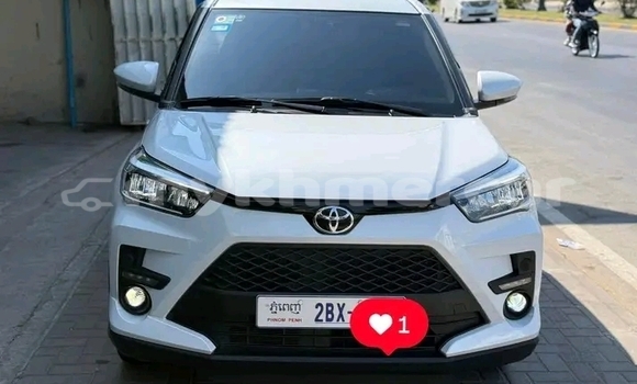 Acheter Occasion Voiture Toyota RAV4 Blanc à Chbar Mon, Kampong Speu Province Acheter Occasion Voiture Toyota RAV4 Blanc à Chbar Mon, Kampong Speu Province