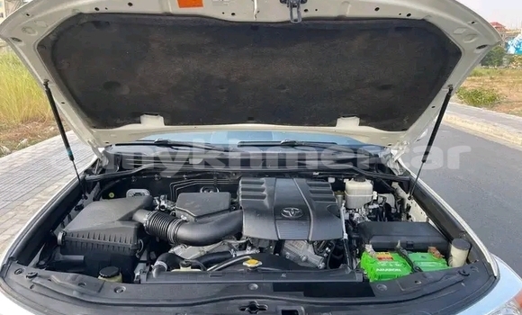 Buy Used Toyota Land Cruiser Other Car in KhΕm SrΓ‘ng in Kampong Speu Province Buy Used Toyota Land Cruiser Other Car in KhΕm SrΓ‘ng in Kampong Speu Province