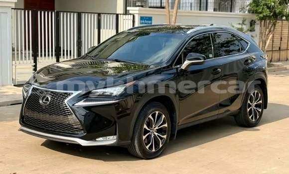 Acheter Occasion Voiture Lexus NX Noir à Chbar Mon, Kampong Speu Province Acheter Occasion Voiture Lexus NX Noir à Chbar Mon, Kampong Speu Province