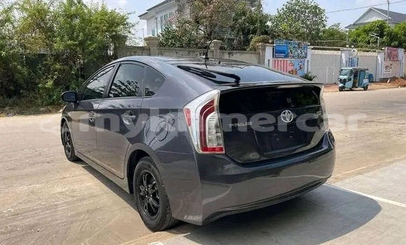 Acheter Occasion Voiture Toyota Prius Autre à Cheom Ksan, Preah Vihear Province Acheter Occasion Voiture Toyota Prius Autre à Cheom Ksan, Preah Vihear Province