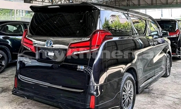 Acheter Occasion Voiture Toyota Alphard Noir à Cheom Ksan, Preah Vihear Province Acheter Occasion Voiture Toyota Alphard Noir à Cheom Ksan, Preah Vihear Province