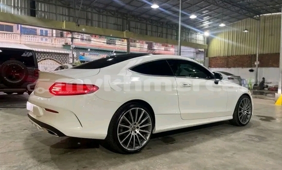 Buy Used Mercedes-Benz CβClass White Car in Cheom Ksan in Preah Vihear Province Buy Used Mercedes-Benz CβClass White Car in Cheom Ksan in Preah Vihear Province