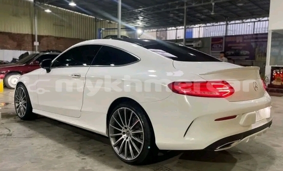 Buy Used Mercedes-Benz CβClass White Car in Cheom Ksan in Preah Vihear Province Buy Used Mercedes-Benz CβClass White Car in Cheom Ksan in Preah Vihear Province