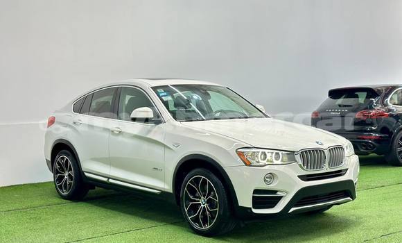 Buy Used BMW X4 White Car in Phnom Penh in Phnom Penh