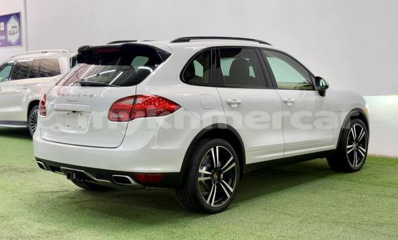 Buy Used Porsche Cayenne White Car in Phnom Penh in Phnom Penh Buy Used Porsche Cayenne White Car in Phnom Penh in Phnom Penh