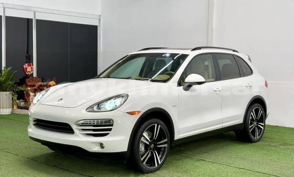 Buy Used Porsche Cayenne White Car in Phnom Penh in Phnom Penh Buy Used Porsche Cayenne White Car in Phnom Penh in Phnom Penh