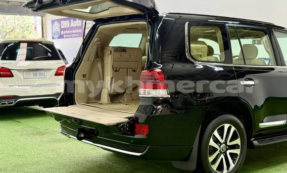 Buy Used Toyota Land Cruiser Black Car in Phnom Penh in Phnom Penh Buy Used Toyota Land Cruiser Black Car in Phnom Penh in Phnom Penh