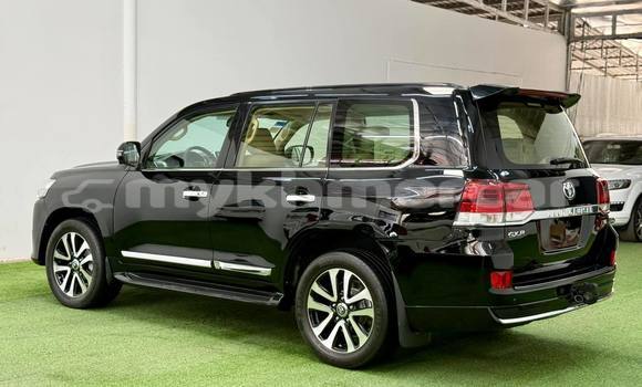 Buy Used Toyota Land Cruiser Black Car in Phnom Penh in Phnom Penh Buy Used Toyota Land Cruiser Black Car in Phnom Penh in Phnom Penh
