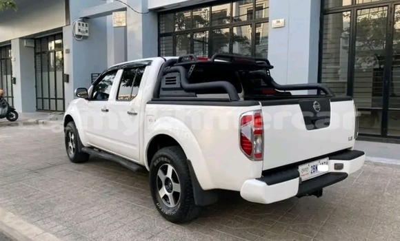 Buy Used Toyota Hilux White Car in Chbar Mon in Kampong Speu Province Buy Used Toyota Hilux White Car in Chbar Mon in Kampong Speu Province