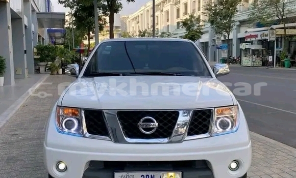 Buy Used Toyota Hilux White Car in Chbar Mon in Kampong Speu Province Buy Used Toyota Hilux White Car in Chbar Mon in Kampong Speu Province