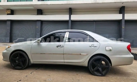 Buy Used Toyota Camry White Car in Chbar Mon in Kampong Speu Province Buy Used Toyota Camry White Car in Chbar Mon in Kampong Speu Province