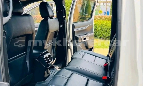 Buy Used Ford Ranger (North America) White Car in Kampong Cham in Kampong Cham Province Buy Used Ford Ranger (North America) White Car in Kampong Cham in Kampong Cham Province