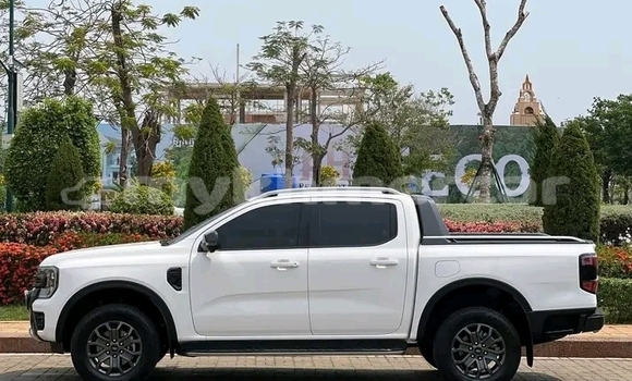 Buy Used Ford Ranger (North America) White Car in Kampong Cham in Kampong Cham Province Buy Used Ford Ranger (North America) White Car in Kampong Cham in Kampong Cham Province