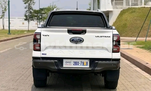 Buy Used Ford Ranger (North America) White Car in Kampong Cham in Kampong Cham Province Buy Used Ford Ranger (North America) White Car in Kampong Cham in Kampong Cham Province
