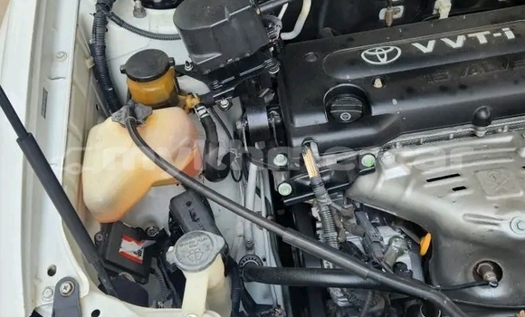 Buy Used Toyota Highlander White Car in Chbar Mon in Kampong Speu Province Buy Used Toyota Highlander White Car in Chbar Mon in Kampong Speu Province