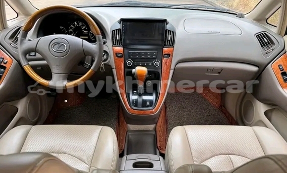 Buy Used Lexus RX 300 White Car in Chbar Mon in Kampong Speu Province Buy Used Lexus RX 300 White Car in Chbar Mon in Kampong Speu Province