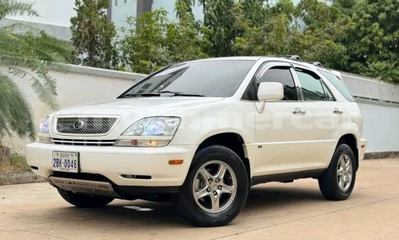 Buy Used Lexus RX 300 White Car in Chbar Mon in Kampong Speu Province Buy Used Lexus RX 300 White Car in Chbar Mon in Kampong Speu Province