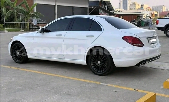 Buy Used Mercedes-Benz A-klasse White Car in Chbar Mon in Kampong Speu Province Buy Used Mercedes-Benz A-klasse White Car in Chbar Mon in Kampong Speu Province