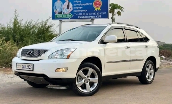 Buy Used Lexus RX 330 White Car in Chbar Mon in Kampong Speu Province Buy Used Lexus RX 330 White Car in Chbar Mon in Kampong Speu Province