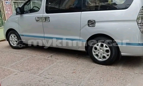 Buy Used Toyota Sienta Other Car in Chbar Mon in Kampong Speu Province Buy Used Toyota Sienta Other Car in Chbar Mon in Kampong Speu Province