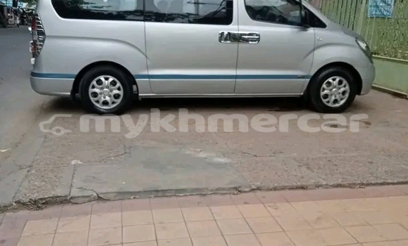 Buy Used Toyota Sienta Other Car in Chbar Mon in Kampong Speu Province Buy Used Toyota Sienta Other Car in Chbar Mon in Kampong Speu Province
