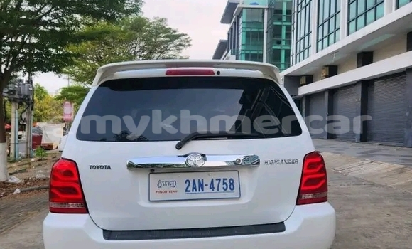 Buy Used Toyota Highlander White Car in Chbar Mon in Kampong Speu Province Buy Used Toyota Highlander White Car in Chbar Mon in Kampong Speu Province