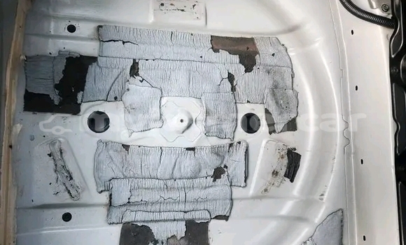 Buy Used Toyota Highlander White Car in Chbar Mon in Kampong Speu Province Buy Used Toyota Highlander White Car in Chbar Mon in Kampong Speu Province