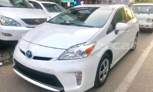 Acheter Occasion Voiture Toyota Prius Blanc à Phnom Penh, Phnom Penh Acheter Occasion Voiture Toyota Prius Blanc à Phnom Penh, Phnom Penh