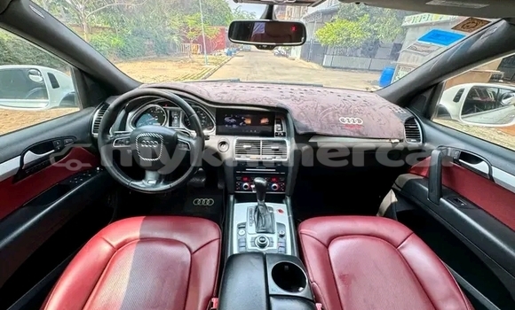 Buy Used Audi Q7 White Car in Chbar Mon in Kampong Speu Province Buy Used Audi Q7 White Car in Chbar Mon in Kampong Speu Province