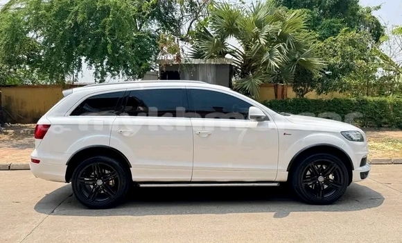 Buy Used Audi Q7 White Car in Chbar Mon in Kampong Speu Province Buy Used Audi Q7 White Car in Chbar Mon in Kampong Speu Province