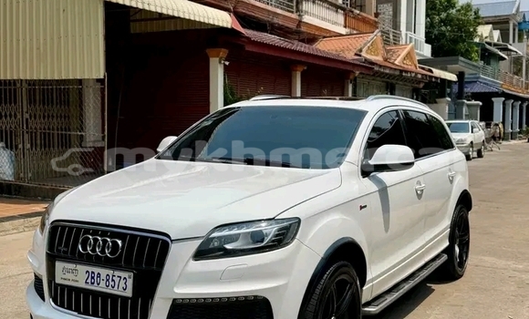 Buy Used Audi Q7 White Car in Chbar Mon in Kampong Speu Province Buy Used Audi Q7 White Car in Chbar Mon in Kampong Speu Province