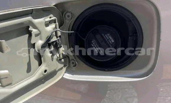 Buy Used Toyota Highlander Other Car in Chbar Mon in Kampong Speu Province Buy Used Toyota Highlander Other Car in Chbar Mon in Kampong Speu Province